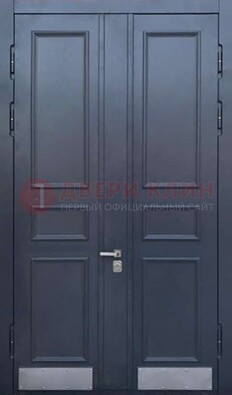 Черная двухстворчатая дверь для улицы с МДФ ДМ-535 в Одинцово