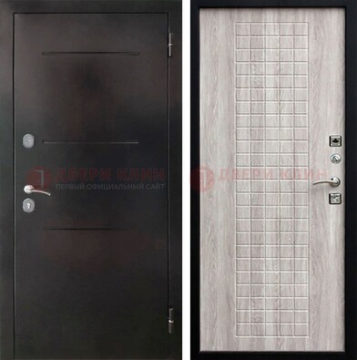 Черная железная дверь с порошковым покрытием и филенчатой МДФ ДП-221 в Одинцово
