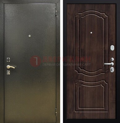 Темно-серая железная дверь с порошковым покрытием и коричневой МДФ ДП-288 в Одинцово