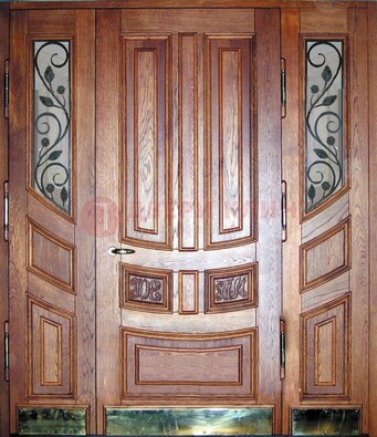 Парадная дверь со стеклом и ковкой ДПР-35 для загородного дома в Одинцово