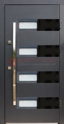 Черная стальная дверь МДФ хайтек со стеклом ДС-16 в Одинцово