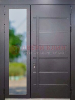 Чёрная двухстворчатая металлическая дверь со стеклом ДС-60 в Дубне