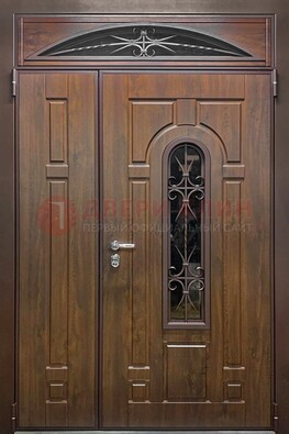 Большая металлическая дверь со стеклом и ковкой ДСК-145 в Одинцово