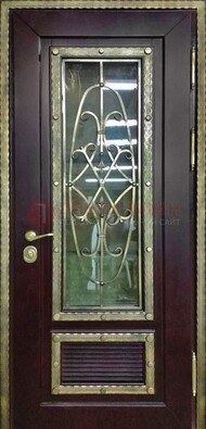 Темная уличная дверь порошок со стеклом и ковкой ДСК-167 в Одинцово