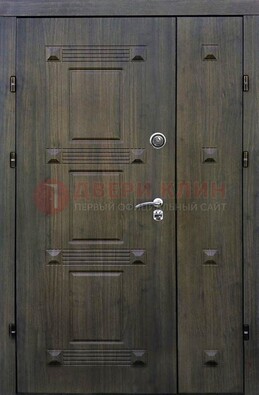 Железная двухстворчатая филенчатая дверь с виноритом ДВТ-143 в Одинцово