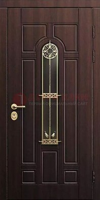 Железная коричневая дверь с виноритом и фрезерованной панелью ДВТ-93 в Одинцово