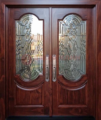 Классическая железная дверь с массивом дуба для входа ВЖ-23 в Одинцово